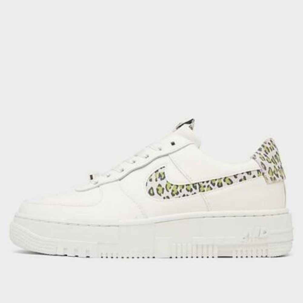 [DH9632 101]Nike WOMEN'S NIKE AIR FORCE 1 PIXEL SE ANIMAL CASUAL SHOES SIZE 8